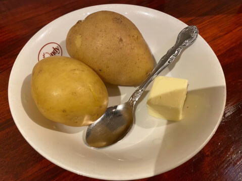 ボンディ_ふかし芋_神保町ランチ