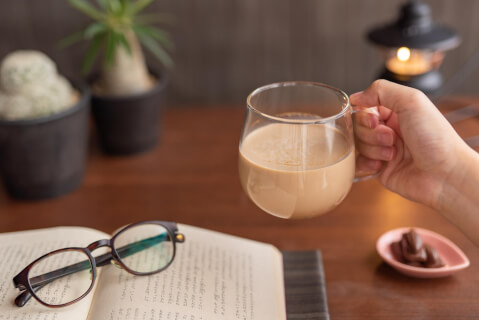 カフェインレス ノンカフェイン コーヒー お茶 飲み物 効果 効能 