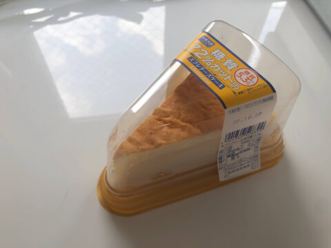 シャトレーゼ_糖質72%カット_スフレチーズケーキ