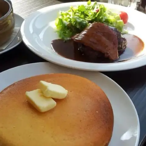 代官山 女子会 パンケーキ クローバー ハンバーグセット