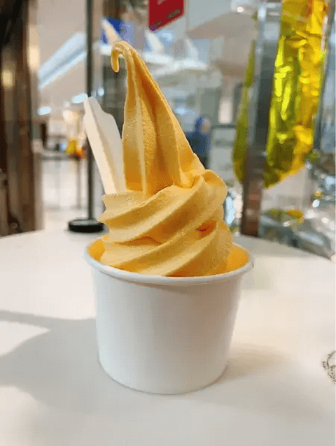 どさんこプラザ_夕張メロンソフトクリーム_東京交通会館_おすすめ