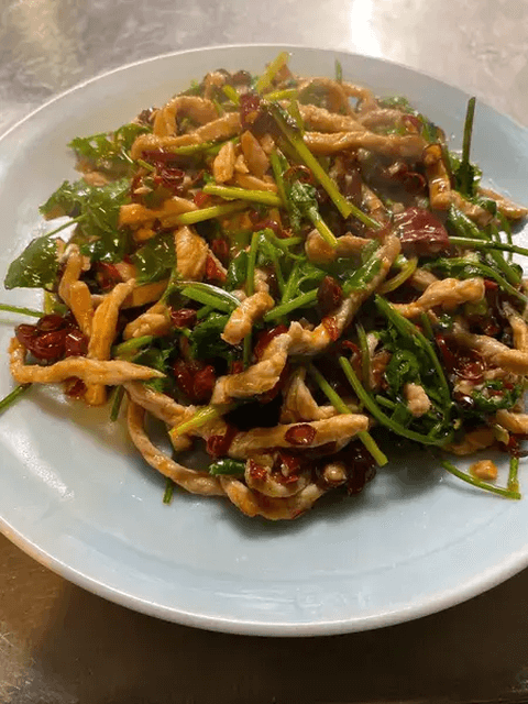 延吉香_香菜と豚肉の辛味炒め_ガチ中華