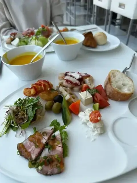 Fusion21_金沢ランチ_21世紀美術館