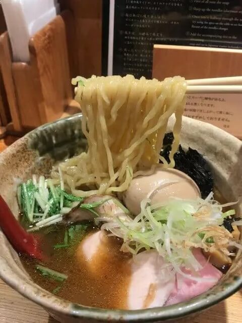 たかはし_麺_上野ラーメン