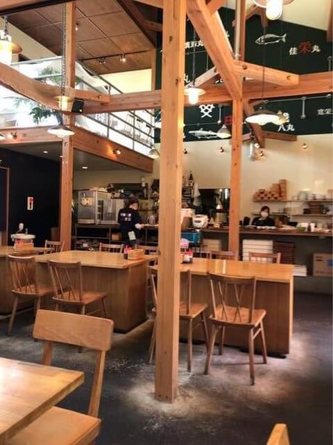平塚漁港の食堂　店舗内装　平塚おすすめランチ