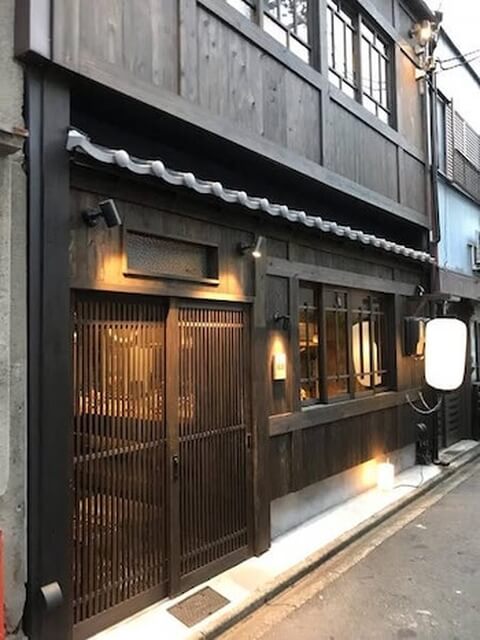炉端焼き燻銀_外観_金山_居酒屋_個室