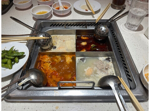 海底撈火鍋_火鍋スープ_ガチ中華_新宿