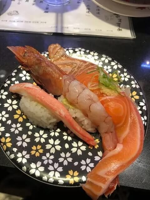 回し寿司 活_北海にぎり_池袋_回転寿司