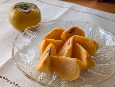 柿 秋の味覚 果物