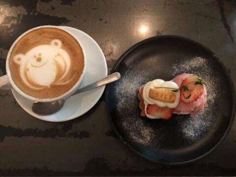 breath cafe hattifnatt 新宿 東京 カフェ 3d アニメ 人気 おすすめ
