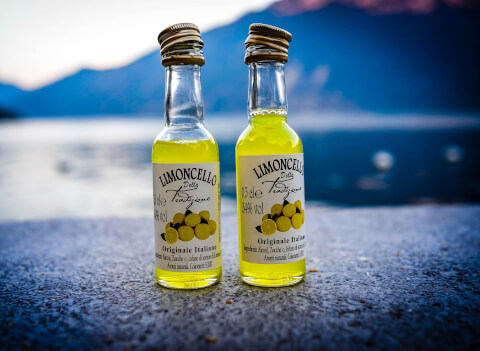 limoncello_bottles