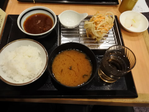 神戸 三宮で 食べたいものが絶対見つかるジャンル別ランチスポット選 はらへり