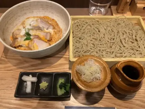 八重洲_ランチ_蕎麦_みよた_カツ丼セット