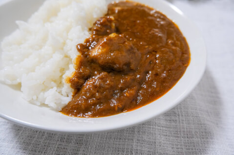 牛バラカレー
