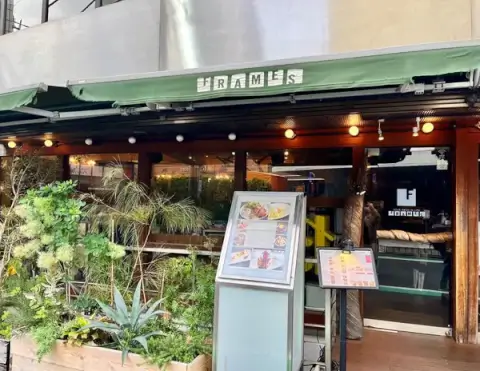 フレイムス中目黒店_店舗外観_中目黒_夜カフェ