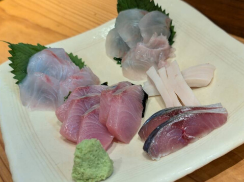 お刺身盛り合わせ_ふじ_新津 居酒屋