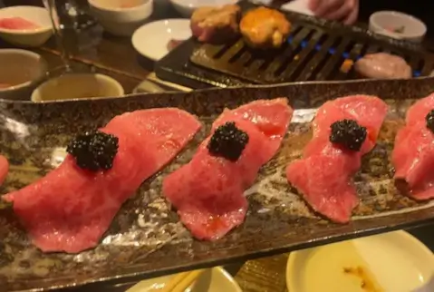 ニクアザブ_肉寿司キャビア_新橋焼肉_人気