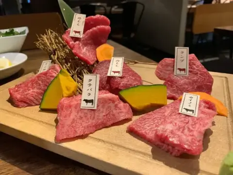 カドウシ_肉盛り合わせ_錦糸町焼肉店