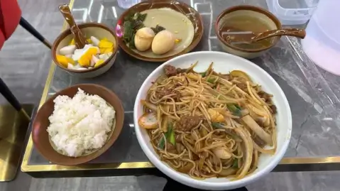 撒椒小酒館_ライスヌードル_ガチ中華_大久保