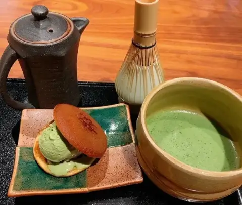 お抹茶セット 茶彩絲 六本木 カフェ ゆっくり