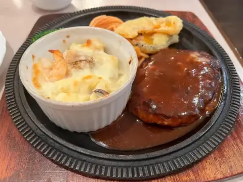 カウベル　ハンバーグ　横須賀カレーおすすめ