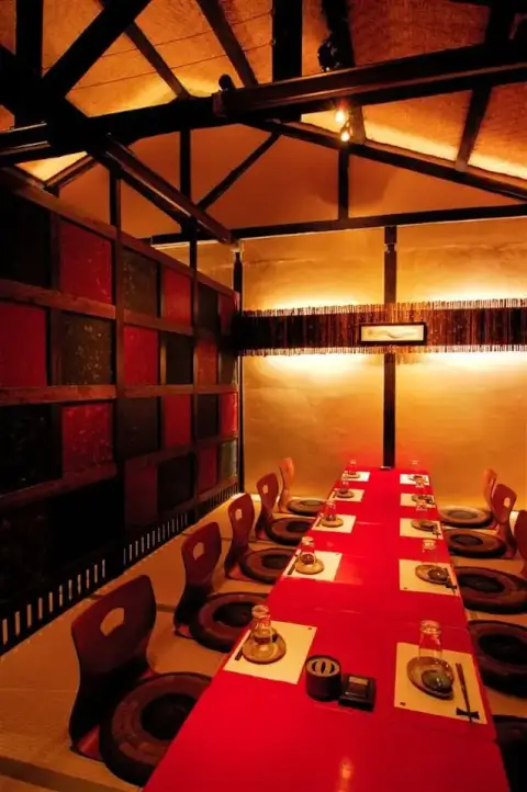 店内_桜庵_熊本馬刺し