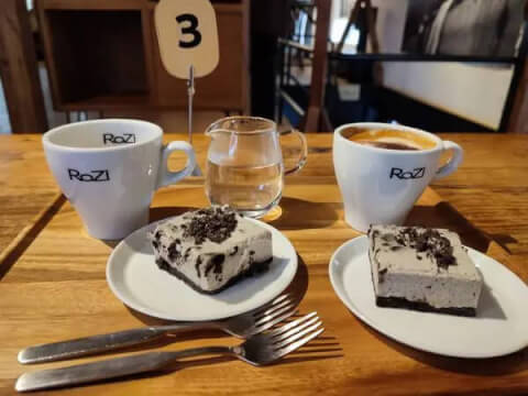 新大久保のスイーツ_ROZIcoffee