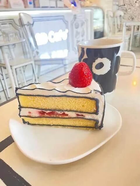 新大久保スイーツ_2DCAFE_ケーキ