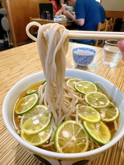 更科　すだちうどん　築地おすすめランチ