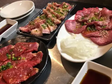 赤羽 ランチ おひとり様 おすすめ 神保町食肉センター 