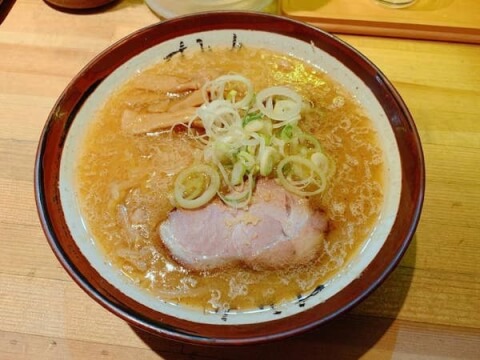 すみれ　札幌味噌ラーメン　桜木町おすすめランチ