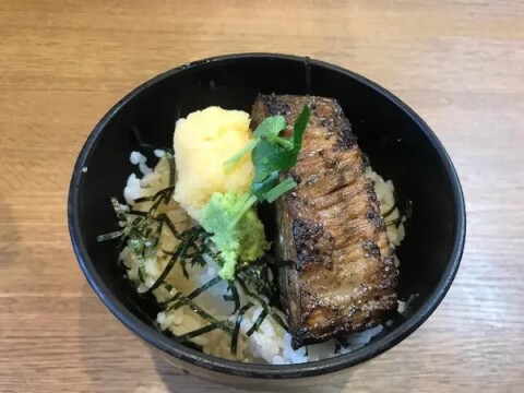 豚蔵_炭焼きチャーシュー丼_金沢ラーメン