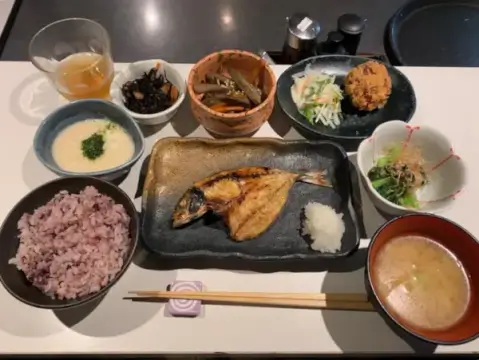 手しおごはん玄_手しおごはん定食_中野_定食ランチ