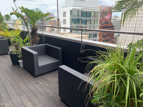 TRIBE Top Terrace_うえの水たばこ_テラス席
