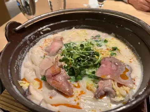 クリーム系のうどん_つるとんたん_羽田空港_レストラン