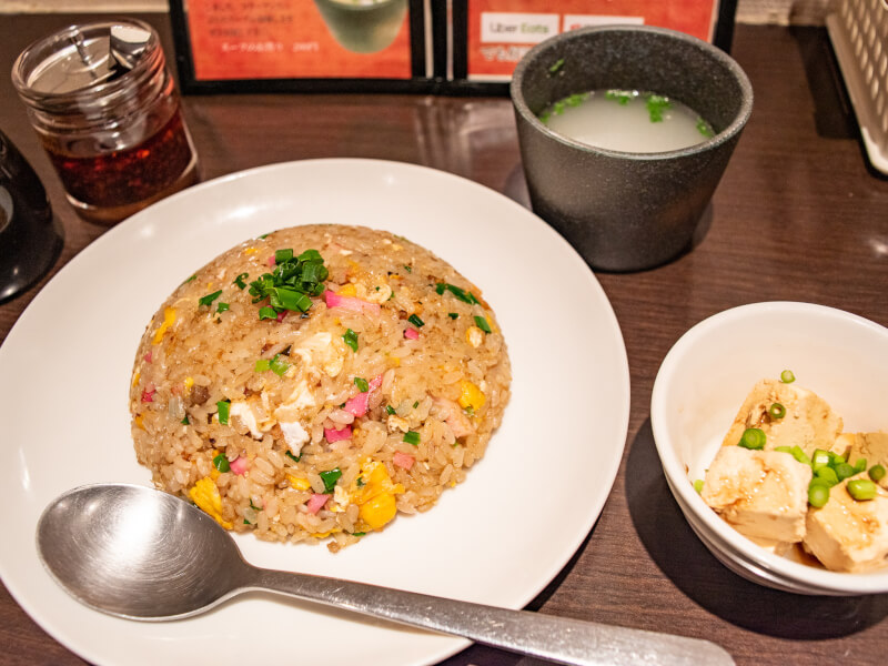 新橋の名店 チャーハン王 を徹底取材 おすすめメニューや絶品チャーハンの魅力を紹介 はらへり