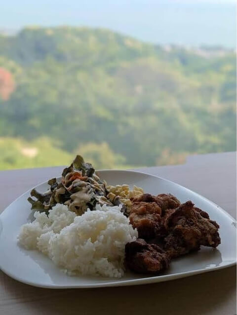 海の上テラス_チキンプレート_平塚ランチ
