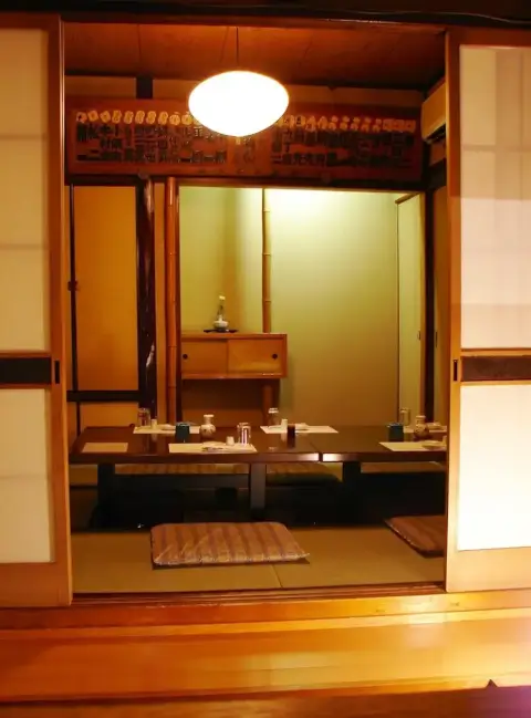 よし梅_店内_人形町ランチ_老舗_和食