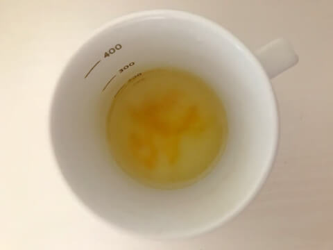 マグカップに入ったゆず茶
