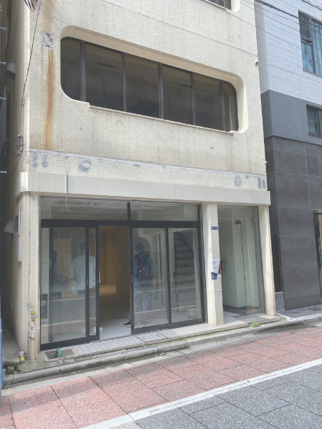 にぎわい作りに最適な、問屋街の通りに面したテナントビル