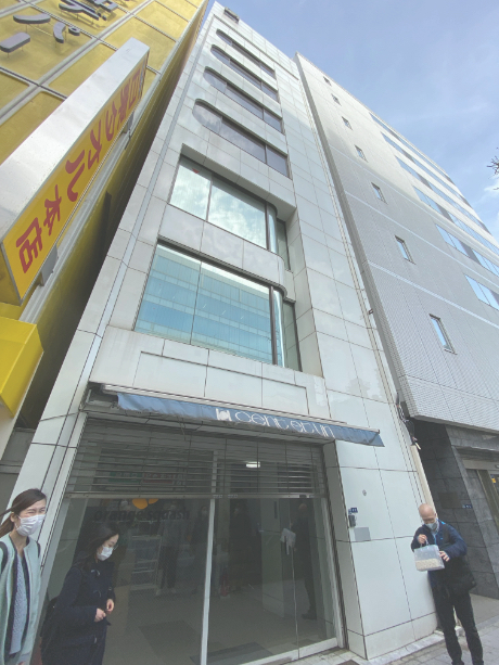 大通りに面したお店向きのテナントビル