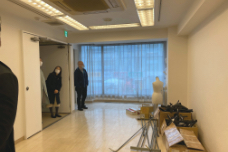 大通りに面したお店向きのテナントビル