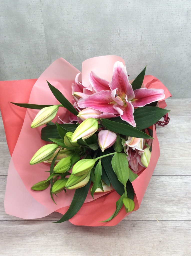 ユリ 花束 ピンク S 花束ならhitohana ひとはな ユリ 花束 ピンク S 花束ならhitohana ひとはな