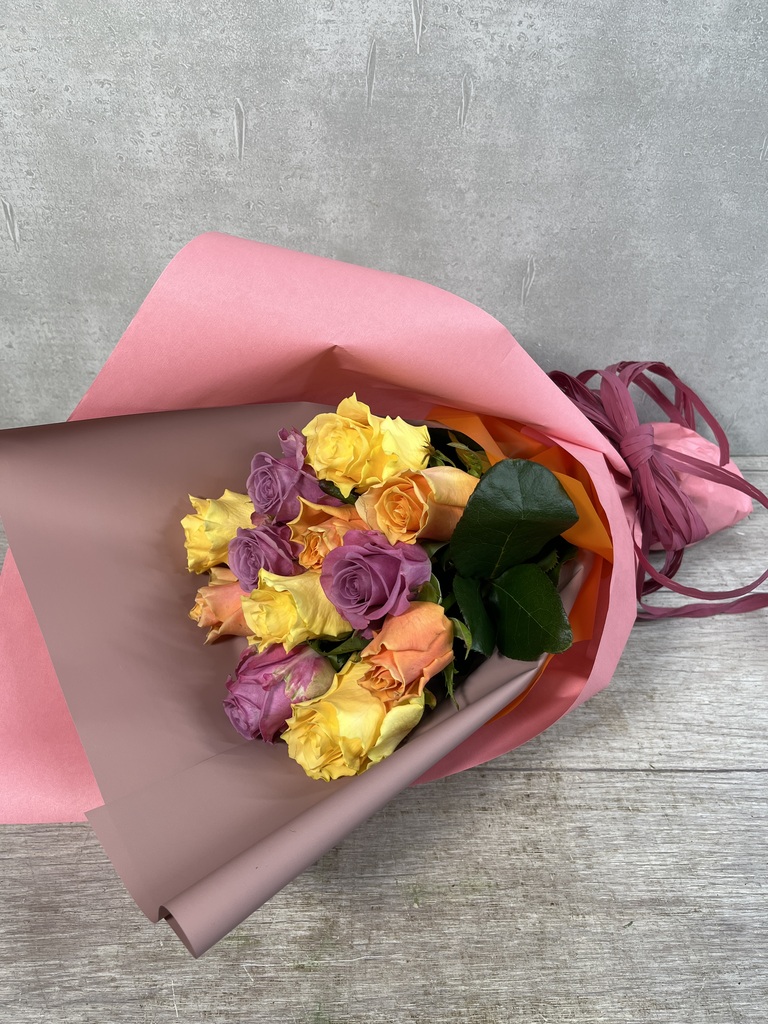 バラ 12本ブーケ ミックス | 花束ならHitoHana(ひとはな)