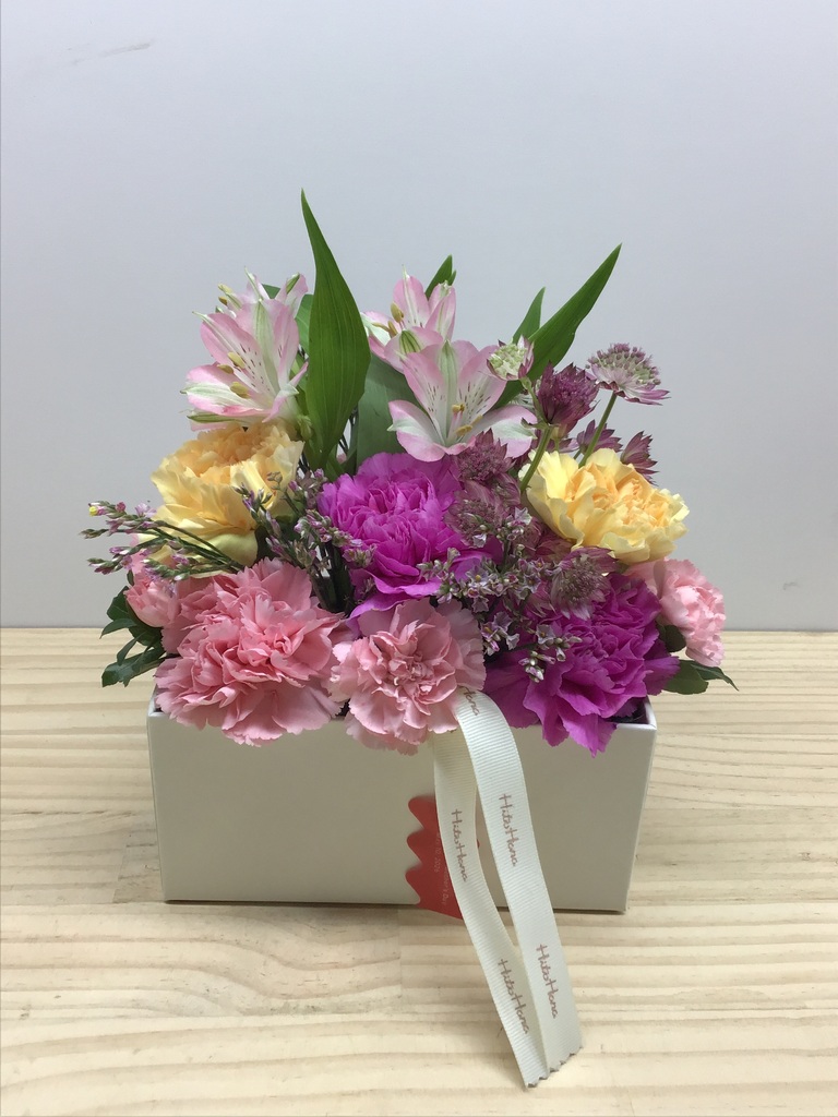 都松庵 MIYAKO MONAKA 4pcs（もなか）とお供え花 アレンジメント