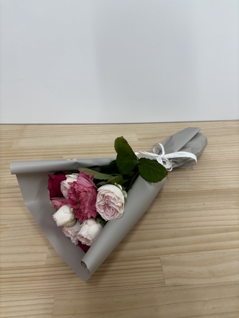 産地直送 バラ ご自宅用花束 おまかせ（10本入り）／愛知 榊原薔薇園