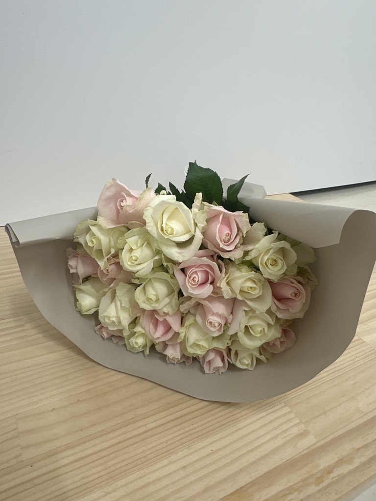 産地直送 バラ花束 ミックスおまかせ（30本入り）／愛知 榊原薔薇園