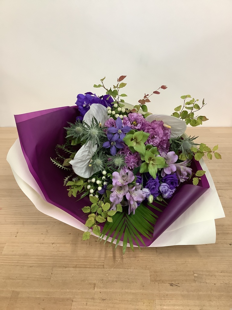 紫色（パープル）の花束 | フラワーギフトならHitoHana（ひとはな）