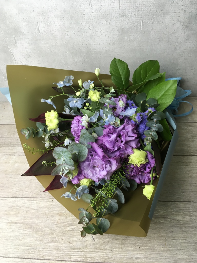 トルコキキョウ 花束 紫 M スタンダード 花束ならhitohana ひとはな