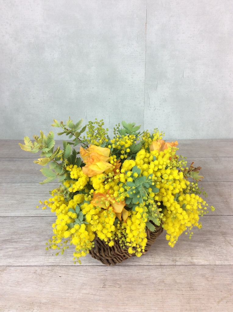 ミモザのアレンジメント アレンジメントならhitohana ひとはな